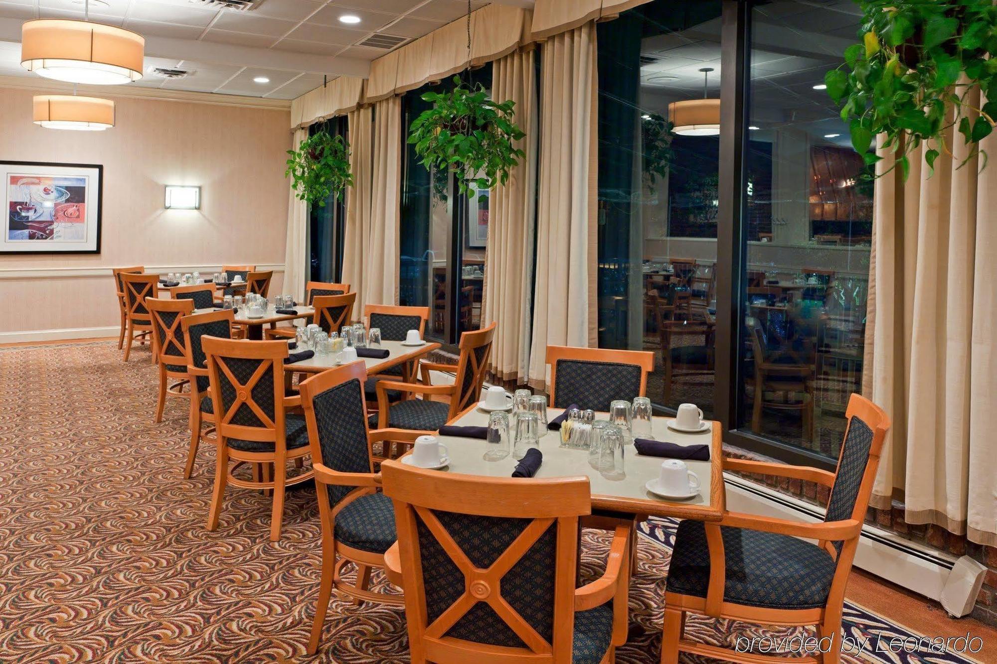 Holiday Inn Johnstown-Gloversville Restaurant foto